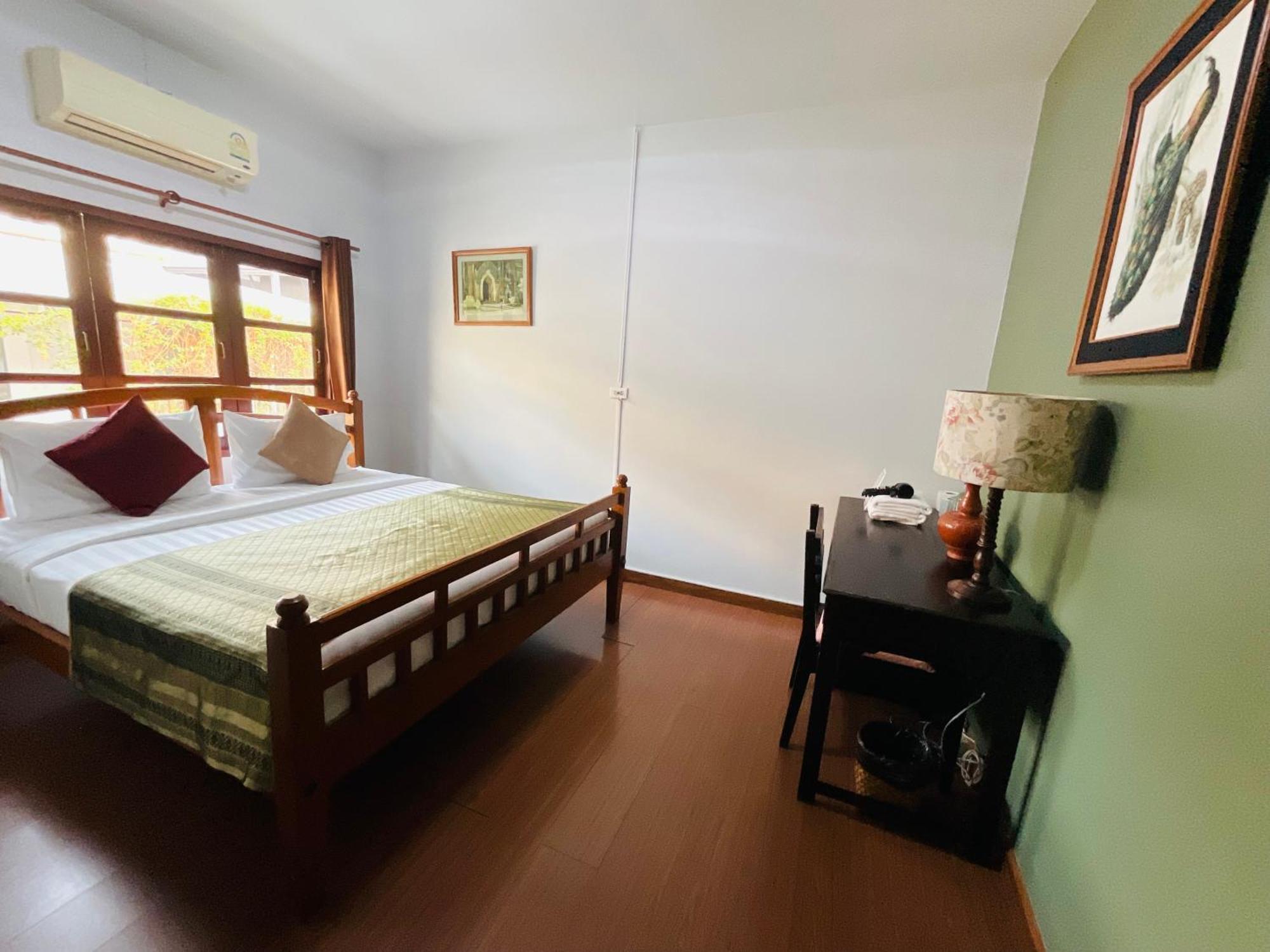 Baan Klang Vieng Hotel Csiangmaj Kültér fotó
