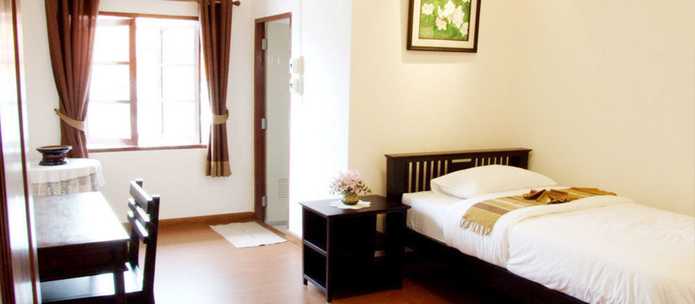 Baan Klang Vieng Hotel Csiangmaj Kültér fotó