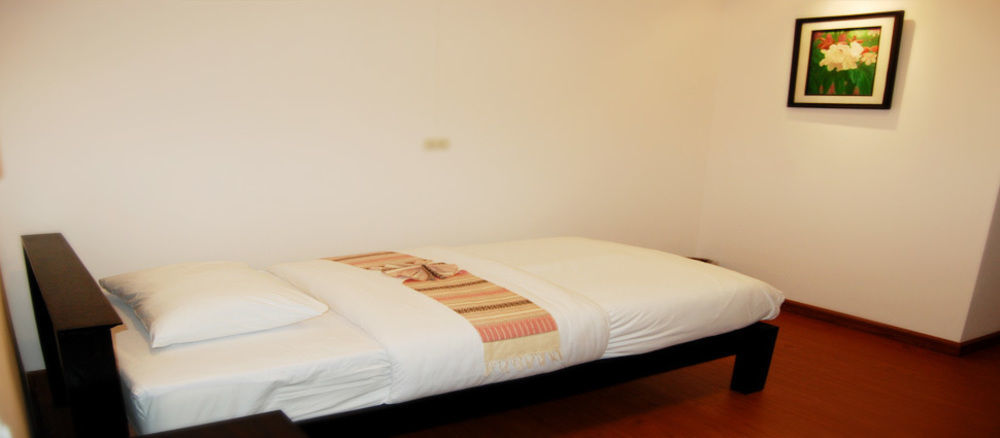 Baan Klang Vieng Hotel Csiangmaj Kültér fotó