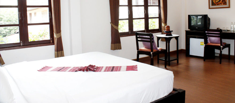 Baan Klang Vieng Hotel Csiangmaj Kültér fotó