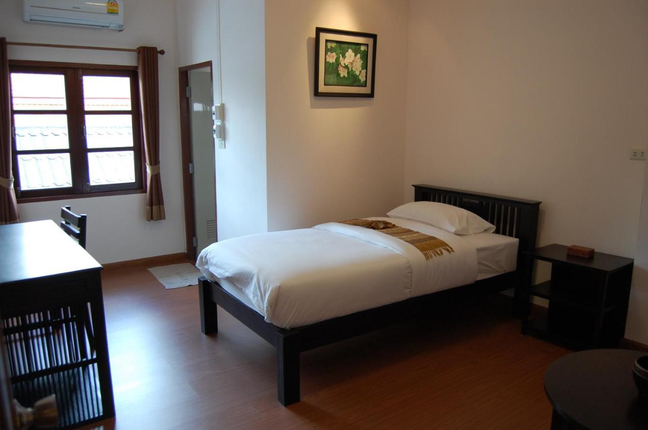 Baan Klang Vieng Hotel Csiangmaj Kültér fotó