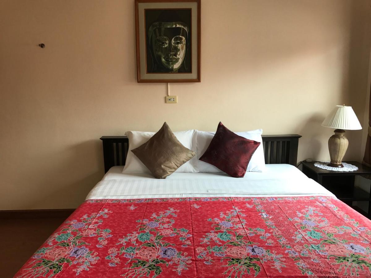 Baan Klang Vieng Hotel Csiangmaj Kültér fotó